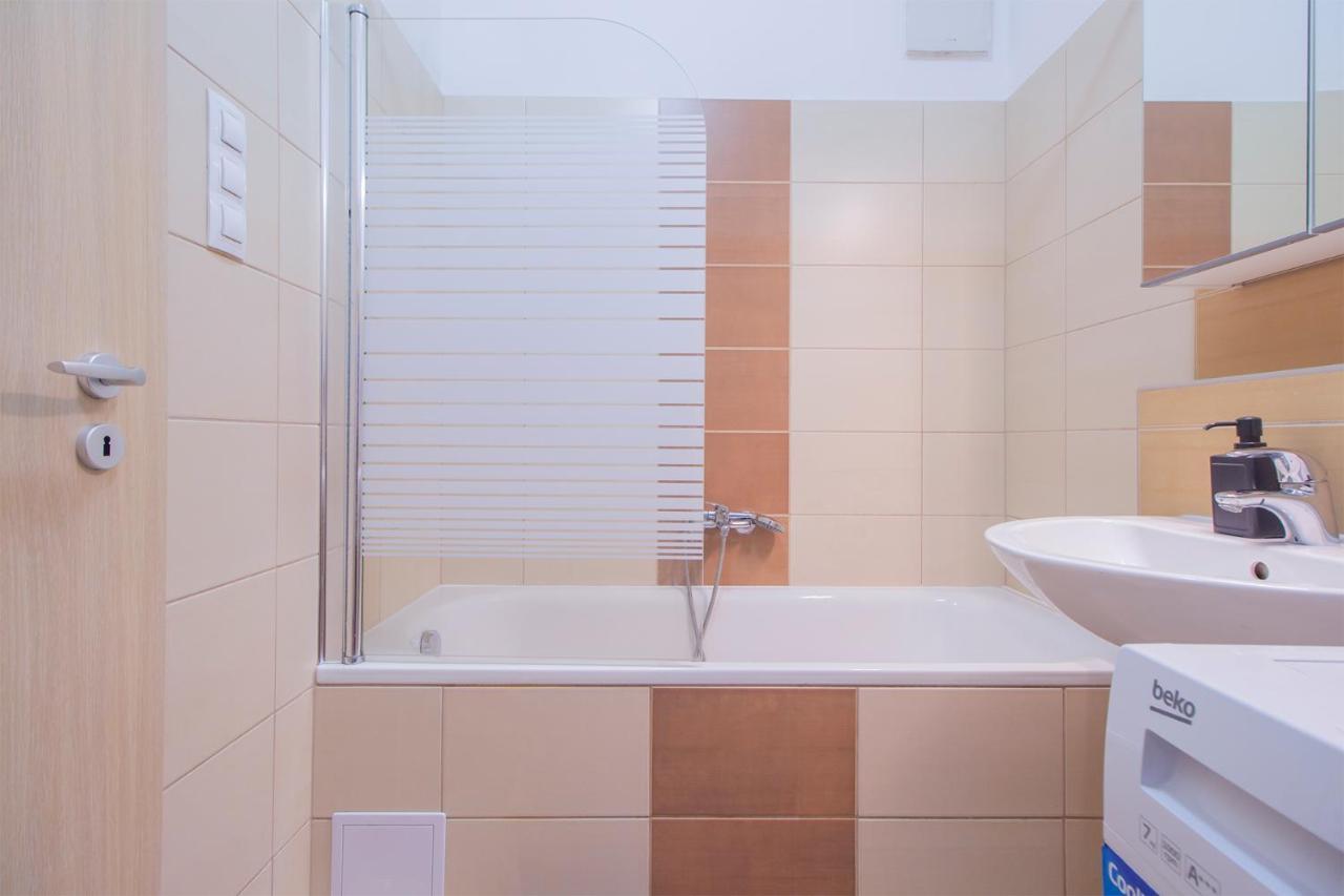 Spring House With Free Private Parking Apartman Budapest Kültér fotó